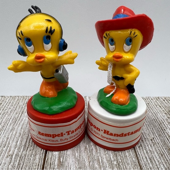 Vintage 1983 Warner Bros Tweety Bird Figurine and Hand Stamp, Lot of Two, Bully - Picture 11 of 11